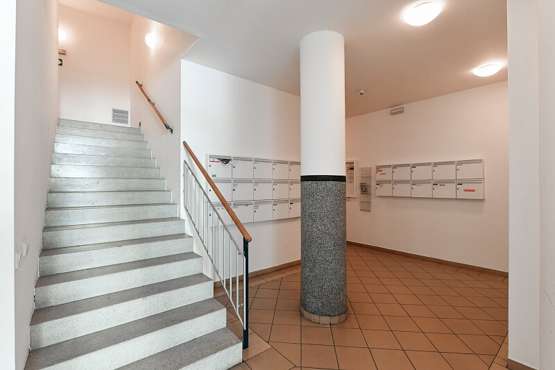 Chrudimská, Vinohrady - Prague 3 | Rent, Apartment One-bedroom (2+kk), 62 m²