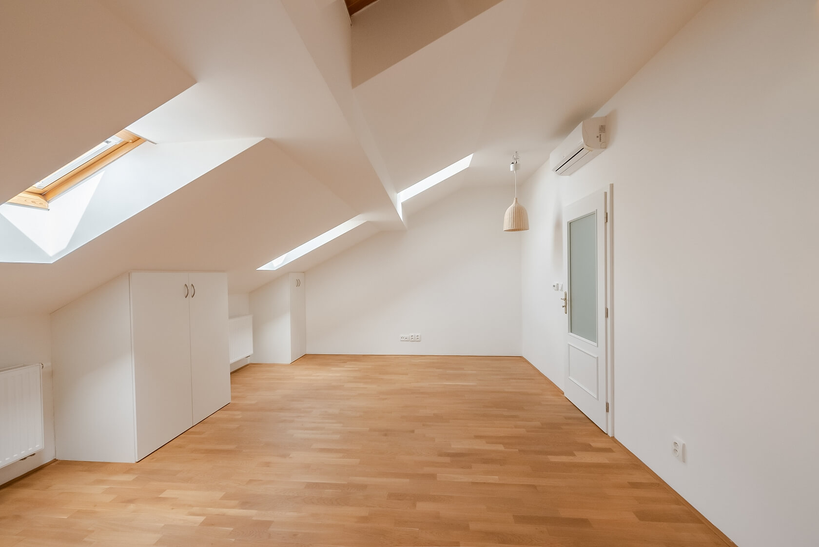 Polská, Vinohrady - Prague 2 | Rent, Apartment One-bedroom (2+kk), 78 m²