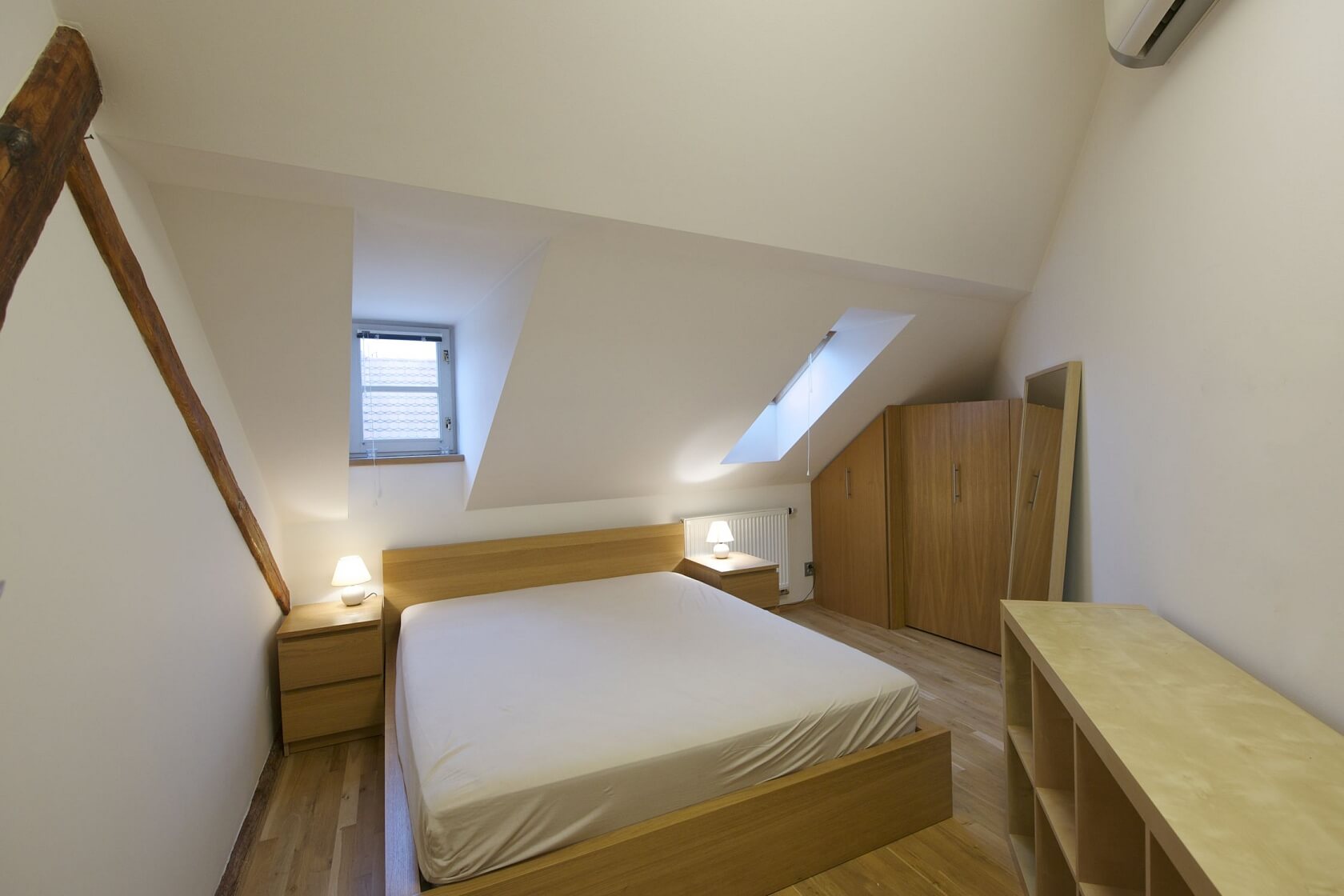 Újezd, Malá Strana - Praha 1 | Pronájem, Byt 2+kk, 82 m²