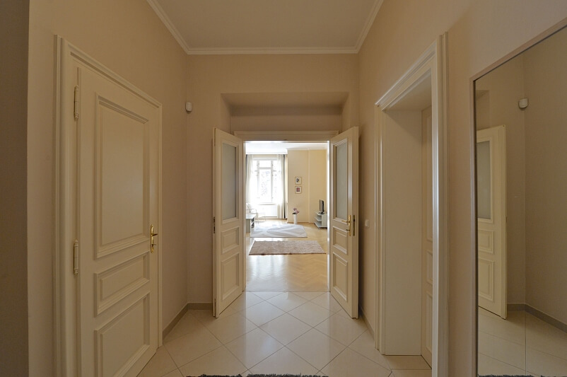 Křižíkova, Karlín - Praha 8 | Pronájem, Byt 2+kk, 69 m²