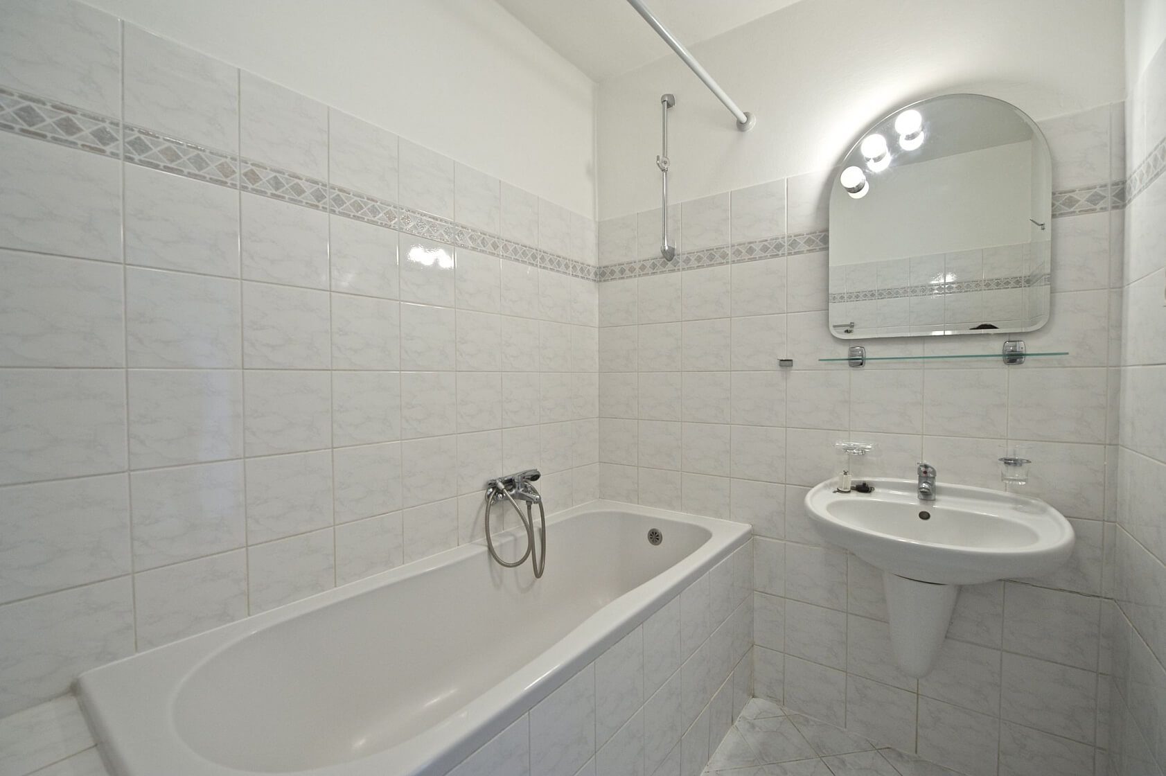 Za Dvorem, Horoměřice - Praha-západ | Pronájem, Rodinný dům 6+1, 317 m²