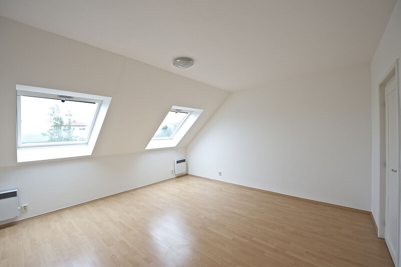 Za Dvorem, Horoměřice - Praha-západ | Pronájem, Rodinný dům 6+1, 317 m²