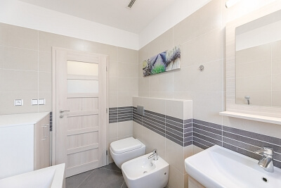 U Dívčích hradů, Smíchov - Prague 5 | Rent, Apartment Two-bedroom (3+kk), 102 m²