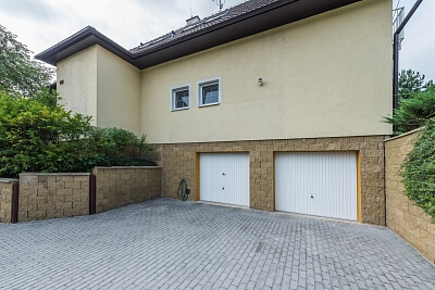 K Vinicím, Nebušice - Prague 6 | Rent, House, 295 m²