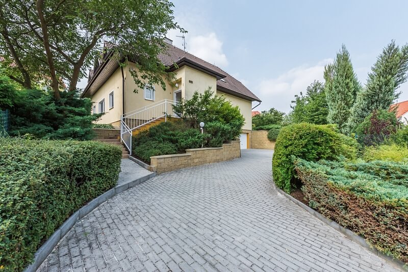 K Vinicím, Nebušice - Prague 6 | Rent, House, 295 m²