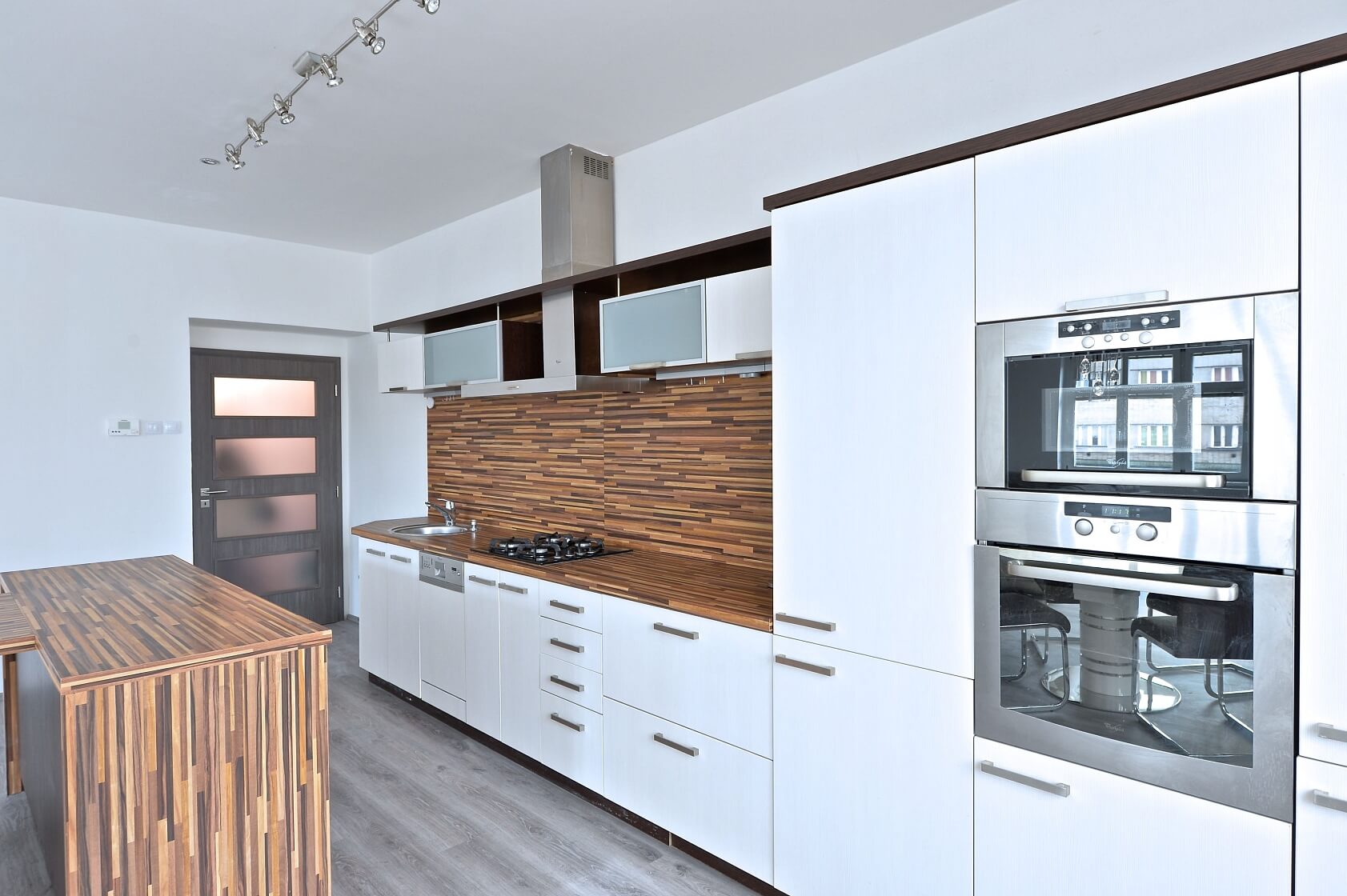 5. května, Nusle - Prague 4 | Rent, Apartment One-bedroom (2+kk), 83 m²