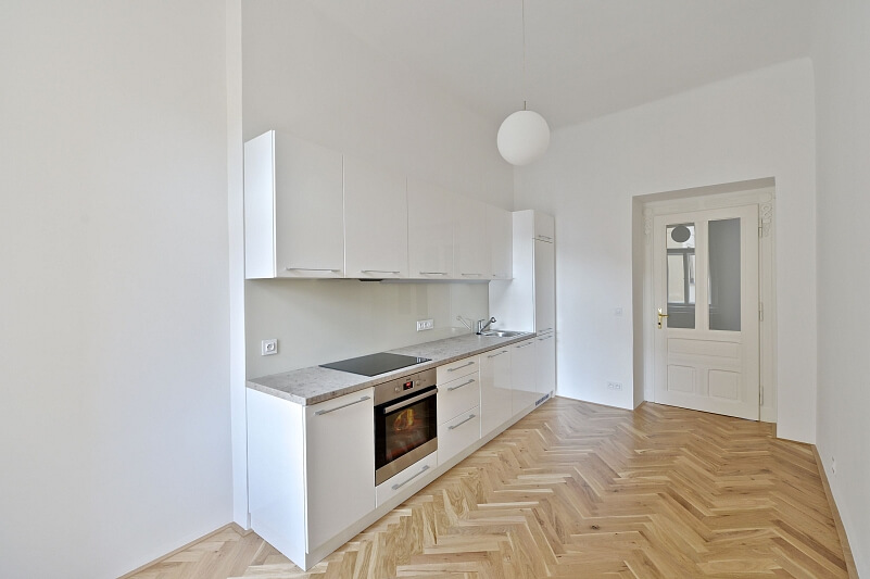 Strossmayerovo náměstí, Holešovice - Praha 7 | Pronájem, Byt 2+1, 85 m²