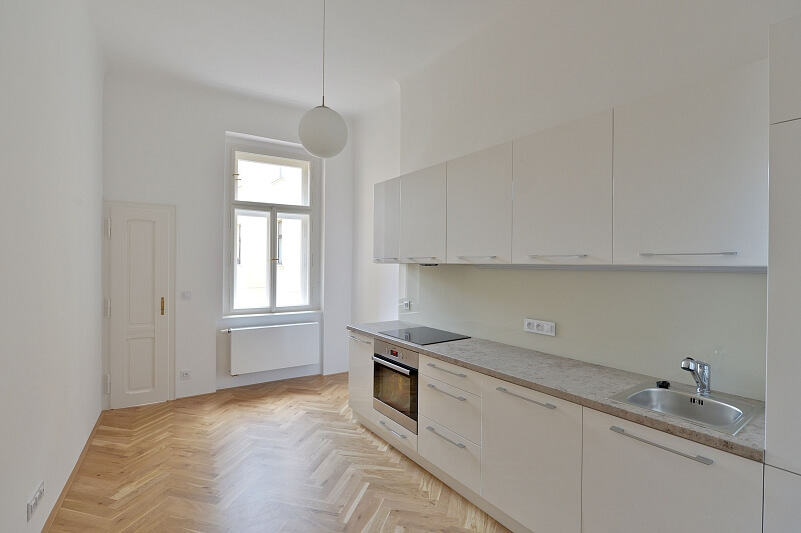 Strossmayerovo náměstí, Holešovice - Praha 7 | Pronájem, Byt 2+1, 85 m²