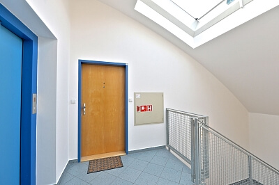 Jeseniova, Žižkov - Prague 3 | Rent, Apartment Studio (1+kk), 42 m²