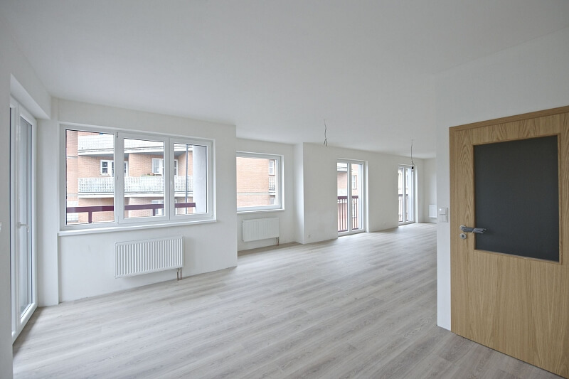 U Třešňovky, Kobylisy - Praha 8 | Prodej, Byt 4+kk, 151 m²