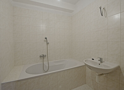 U Třešňovky, Kobylisy - Prague 8 | Sale, Apartment One-bedroom (2+kk), 58 m²
