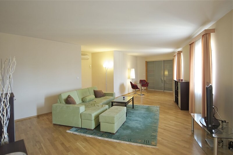 U Lužického semináře, Malá Strana - Praha 1 | Pronájem, Byt 2+1, 140 m²