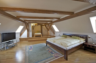 U Lužického semináře, Malá Strana - Praha 1 | Pronájem, Byt 2+1, 140 m²