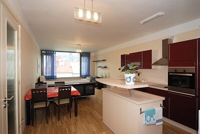 Rohanské nábřeží, Karlín - Praha 8 | Prodej, Byt 2+kk, 75 m²