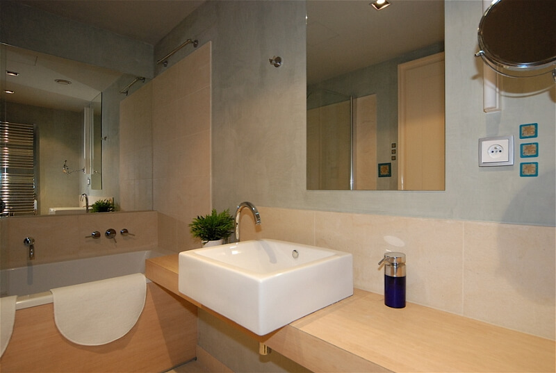 Rohanské nábřeží, Karlín - Prague 8 | Sale, Apartment One-bedroom (2+kk), 75 m²