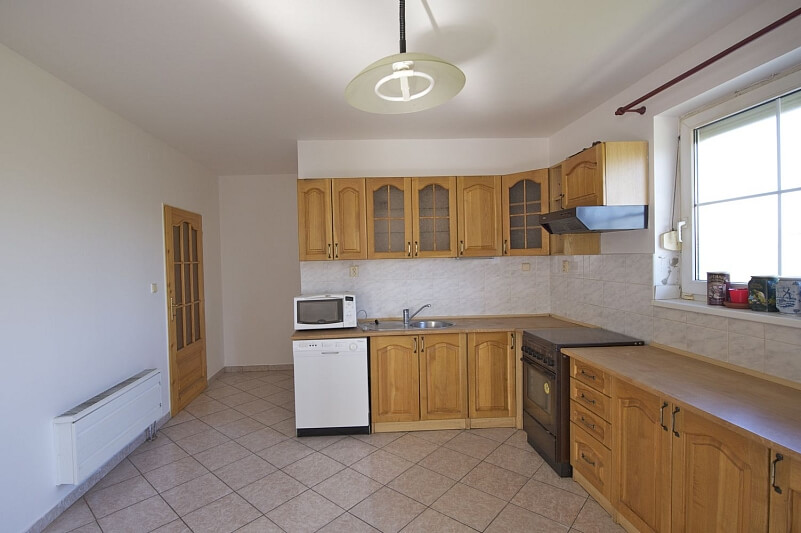 Dvořákova, Velké Přílepy - Praha-západ | Rent, House Three-bedroom (4+kk), 180 m²