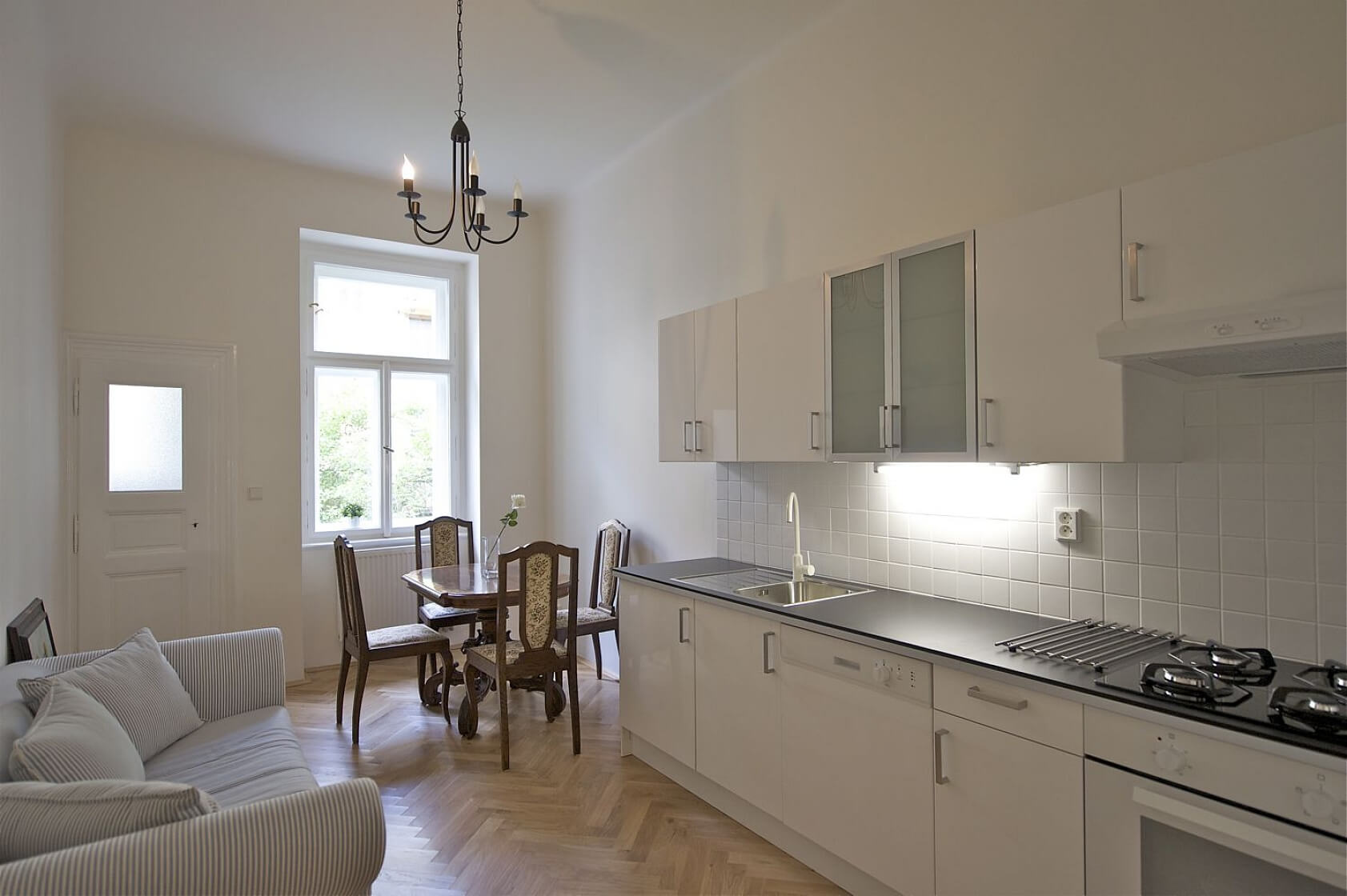 Čechova, Bubeneč - Praha 7 | Pronájem, Byt 1+1, 50 m²