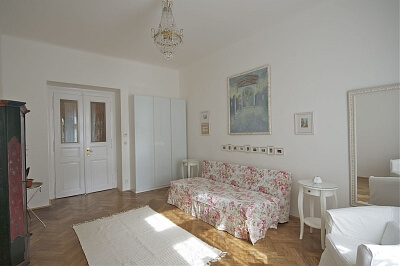 Čechova, Bubeneč - Prague 7 | Rent, Apartment Studio (1+1), 50 m²