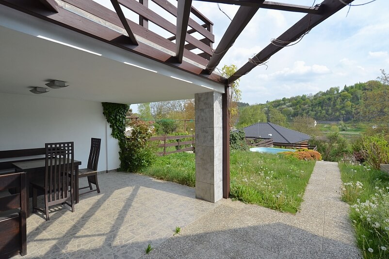 Pravohradecká, Husinec - Praha-východ | Sale, House Five-bedroom (6+kk), 235 m²