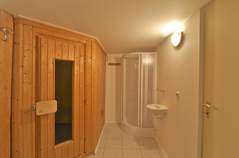 Pravohradecká, Husinec - Praha-východ | Prodej, Rodinný dům 6+kk, 235 m²