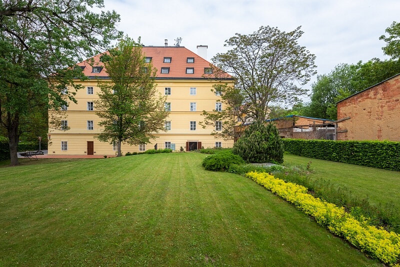 Povltavská, Troja - Prague 7 | Rent, Apartment One-bedroom (2+kk), 63 m²
