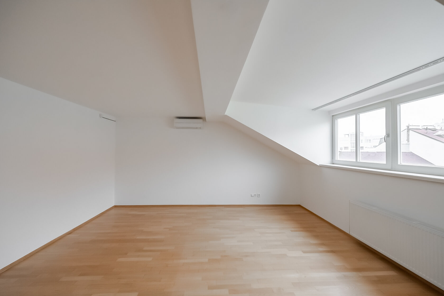 Uruguayská, Vinohrady - Prague 2 | Rent, Apartment One-bedroom (2+kk), 94 m²