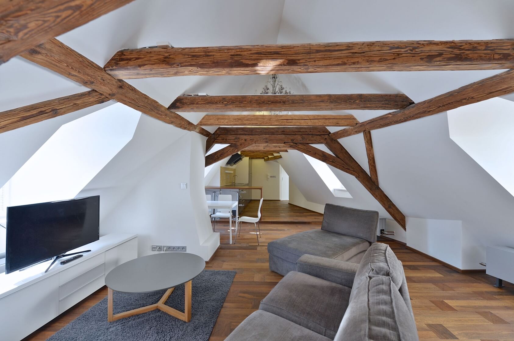 Malostranské náměstí, Malá Strana - Praha 1 | Pronájem, Byt 1+kk, 113 m²