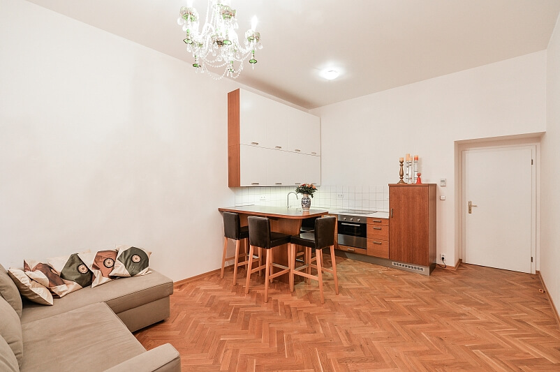Dobrovského, Holešovice - Prague 7 | Rent, Apartment One-bedroom (2+kk), 91 m²
