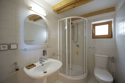 Pod strašnickou vinicí, Strašnice - Praha 10 | Pronájem, Byt 5+kk, 150 m²