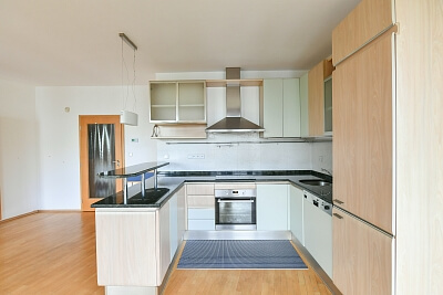 Pod Hybšmankou, Smíchov - Prague 5 | Rent, Apartment Two-bedroom (3+kk), 115 m²