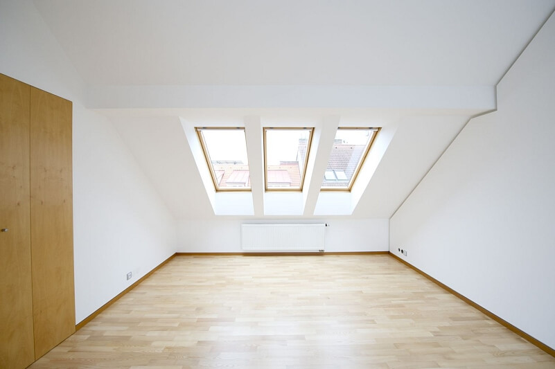 Neklanova, Vyšehrad - Prague 2 | Sale, Apartment Four-bedroom (5+kk), 230 m²