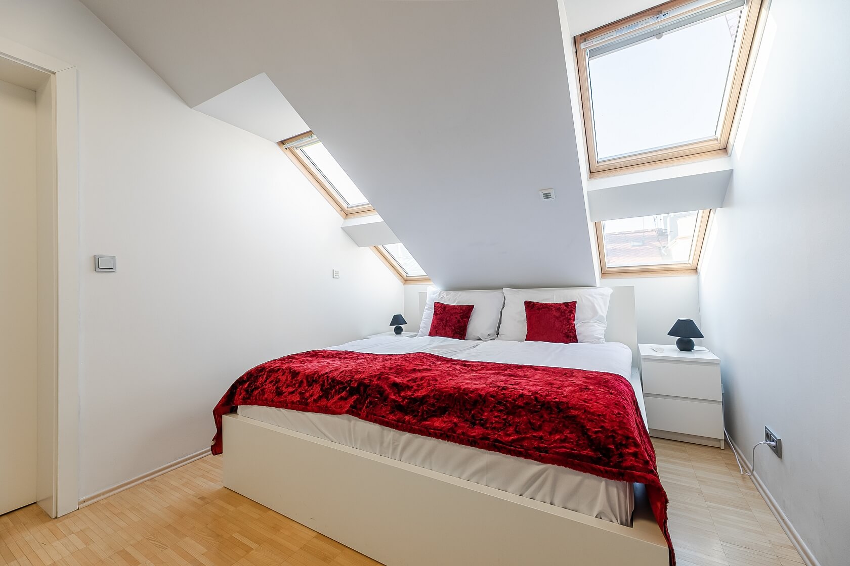 Mikulandská, Nové Město - Prague 1 | Rent, Apartment Two-bedroom (3+kk), 112 m²