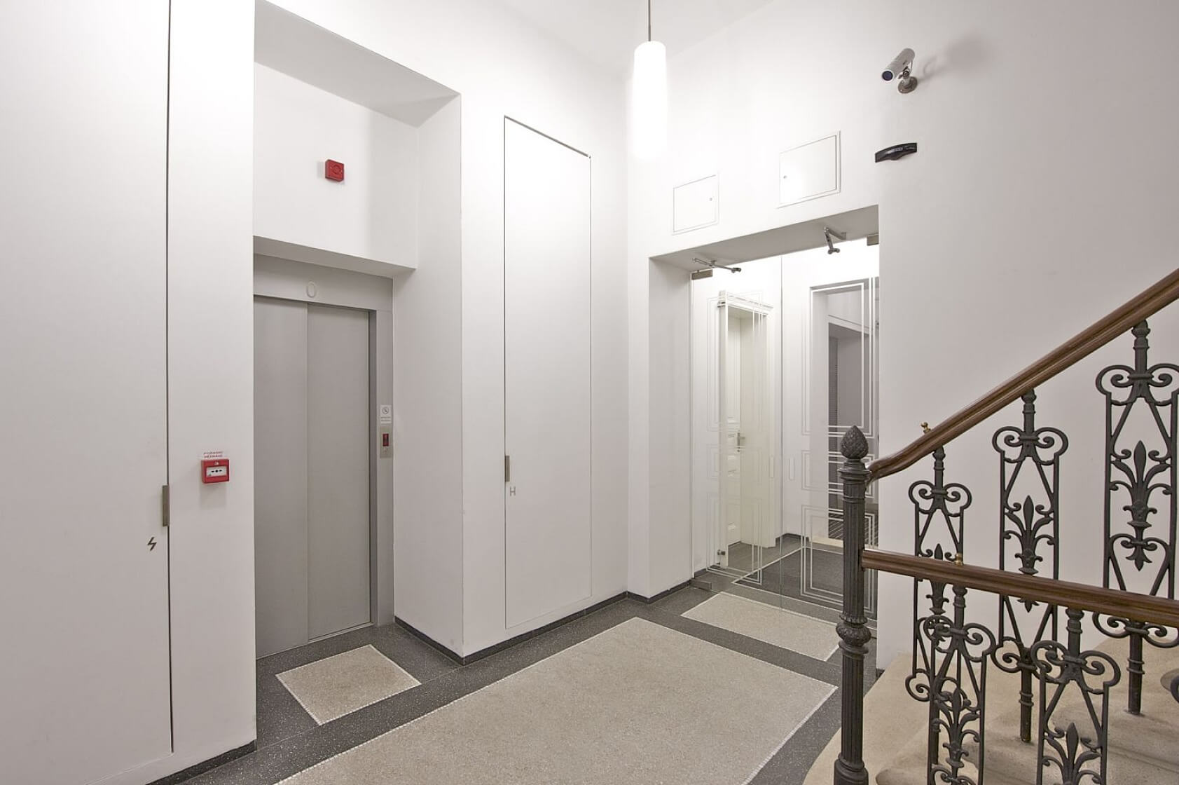 Křemencova, Nové Město - Praha 1 | Pronájem, Byt 2+kk, 71 m²