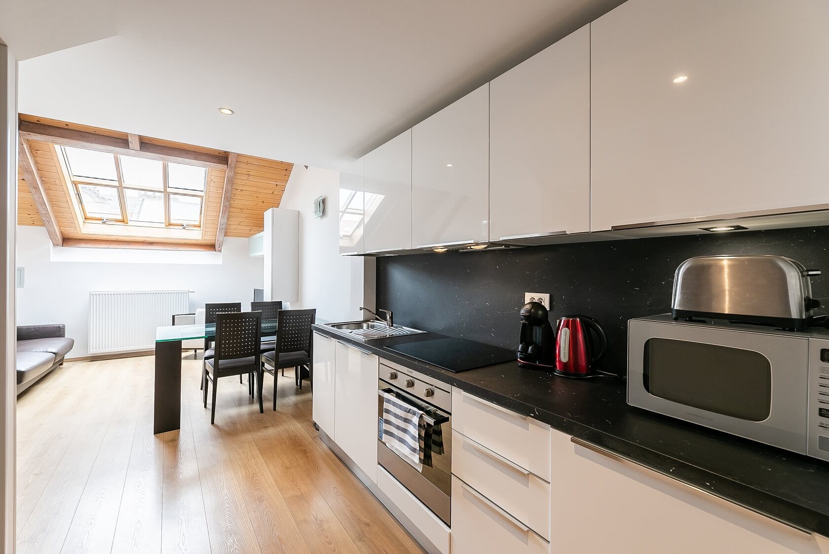 Resslova, Nové Město - Praha 2 | Pronájem, Byt 2+kk, 49 m²