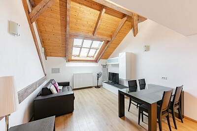 Resslova, Nové Město - Praha 2 | Pronájem, Byt 2+kk, 53 m²