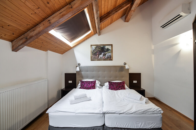 Resslova, Nové Město - Prague 2 | Rent, Apartment Two-bedroom (3+kk), 69 m²