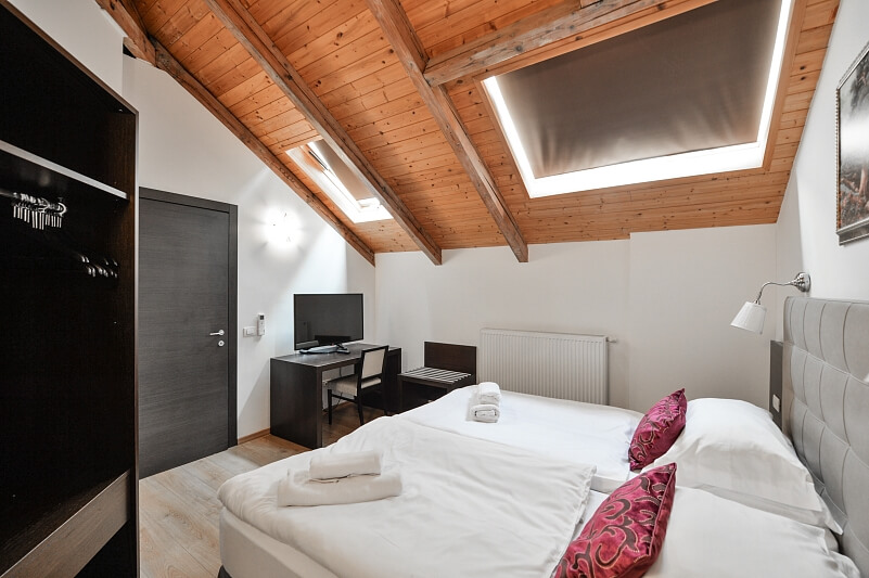 Resslova, Nové Město - Praha 2 | Pronájem, Byt 3+kk, 69 m²