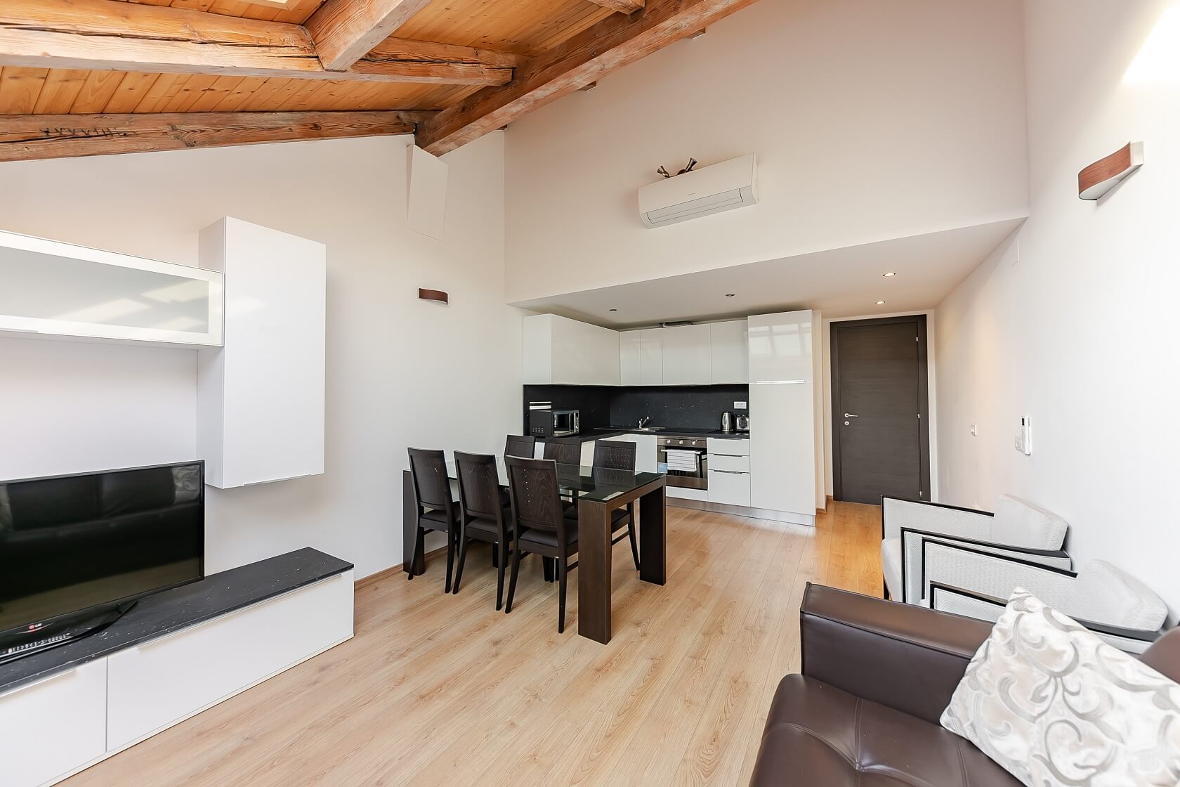 Resslova, Nové Město - Praha 2 | Pronájem, Byt 3+kk, 81 m²