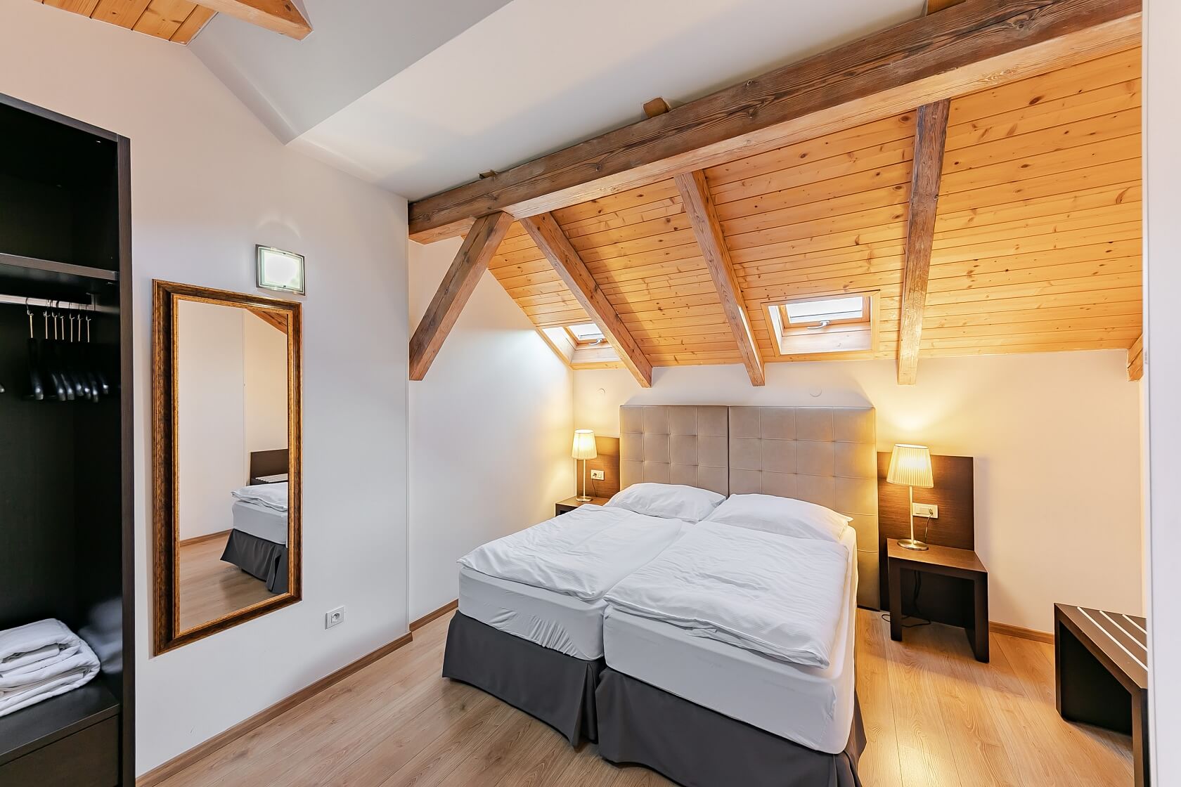 Resslova, Nové Město - Prague 2 | Rent, Apartment Two-bedroom (3+kk), 81 m²