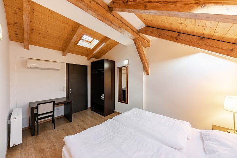 Resslova, Nové Město - Praha 2 | Pronájem, Byt 3+kk, 81 m²