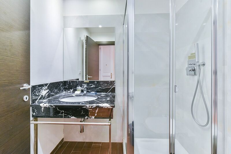 Resslova, Nové Město - Prague 2 | Rent, Apartment One-bedroom (2+kk), 78 m²