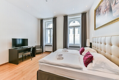 Resslova, Nové Město - Praha 2 | Pronájem, Byt 2+kk, 78 m²