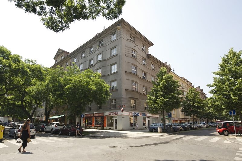 Puškinovo náměstí, Bubeneč - Praha 6 | Prodej, Byt 3+1, 107 m²