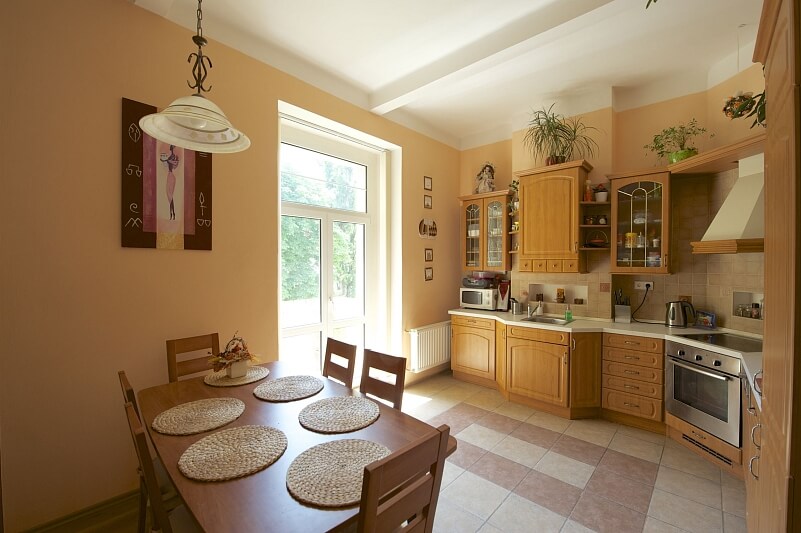 Puškinovo náměstí, Bubeneč - Prague 6 | Sale, Apartment Two-bedroom (3+1), 107 m²