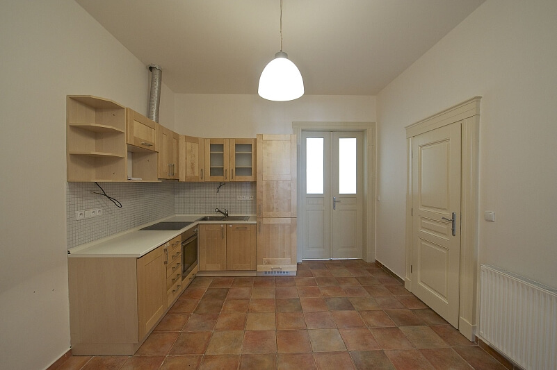 Dukelských hrdinů, Holešovice - Prague 7 | Sale, Apartment One-bedroom (2+kk), 72 m²