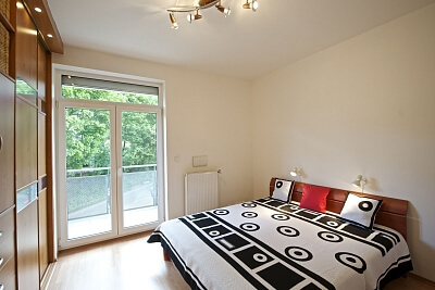 Na Hřebenkách, Smíchov - Prague 5 | Sale, Apartment One-bedroom (2+kk), 82 m²