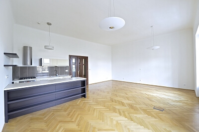 Štefánikova, Smíchov - Prague 5 | Rent, Apartment One-bedroom (2+kk), 74 m²