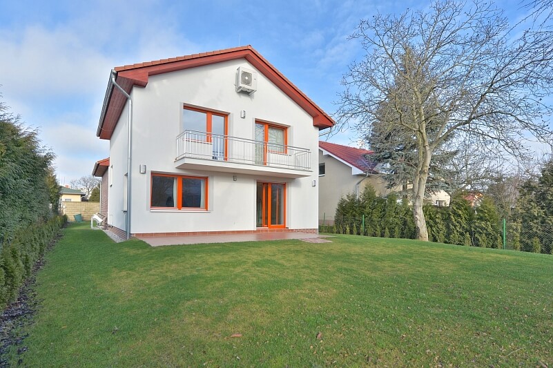 U Zličína, Zličín - Praha 5 | Pronájem, Rodinný dům 5+kk, 200 m²