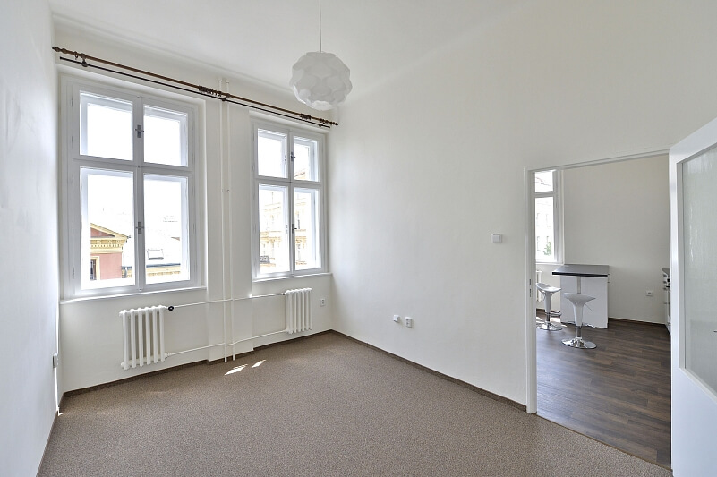 Šafaříkova, Vinohrady - Prague 2 | Rent, Apartment Two-bedroom (3+kk), 50 m²