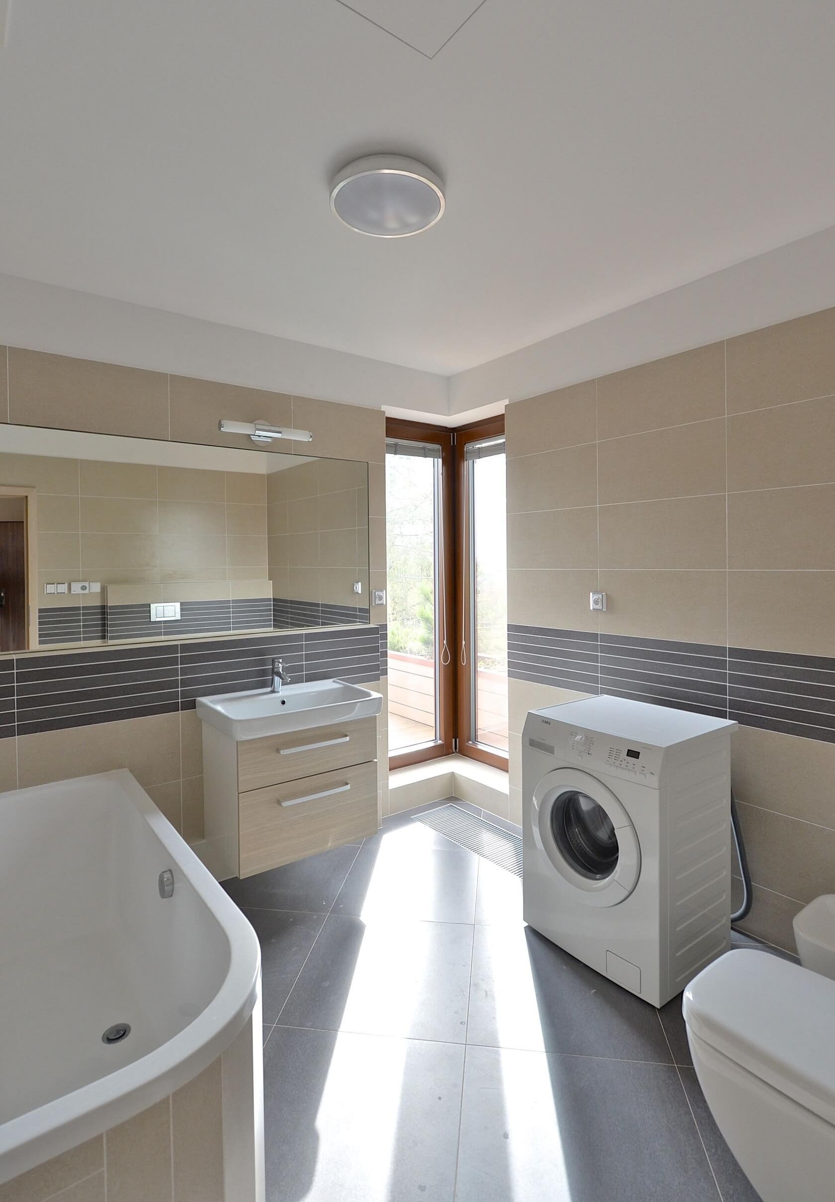 U Dívčích hradů, Smíchov - Prague 5 | Rent, Apartment One-bedroom (2+kk), 127 m²